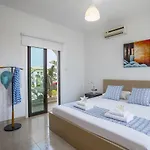 Villa Konnos Blue *